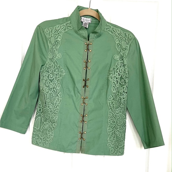 Jacket - Picture 1 of 5